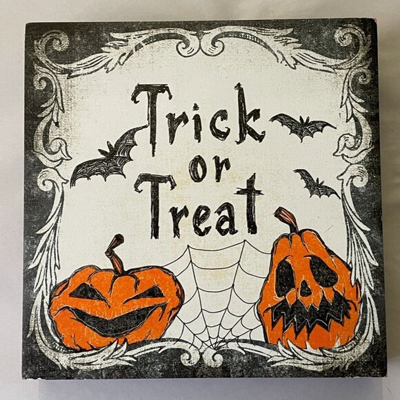 Halloween retro Wall Hanging - Bats, Pumpkins, Spider, web black and orange goth - Picture 1 of 7